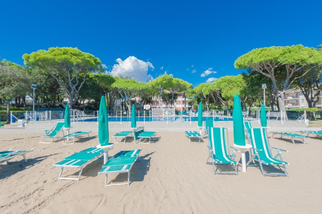 Park Residence Immobiliare Pacella Lido di Jesolo Luaran gambar