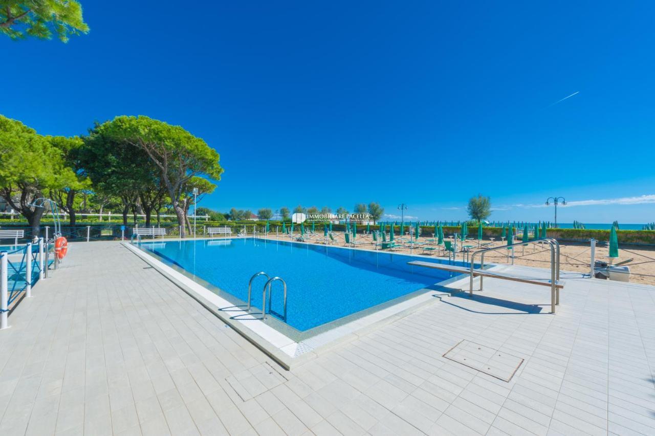 Park Residence Immobiliare Pacella Lido di Jesolo Luaran gambar