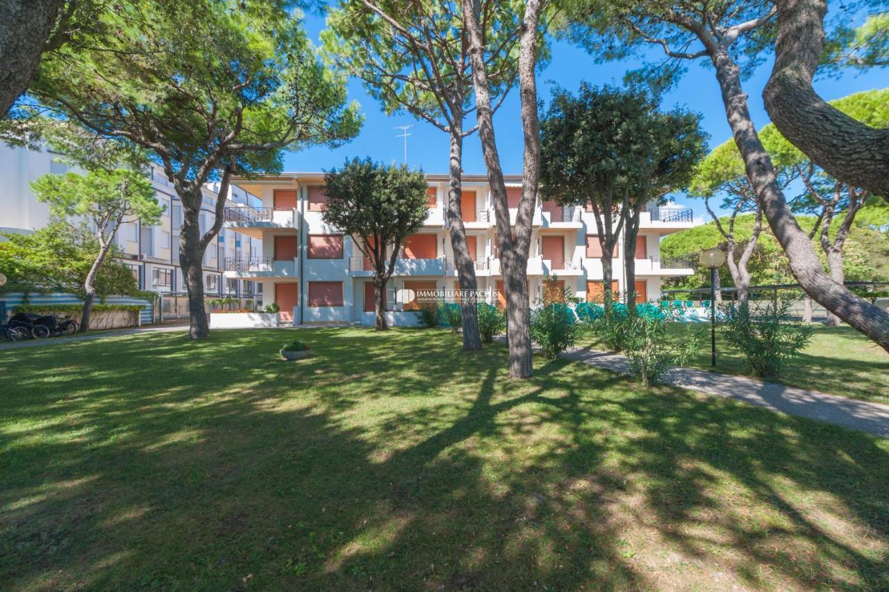 Park Residence Immobiliare Pacella Lido di Jesolo Luaran gambar